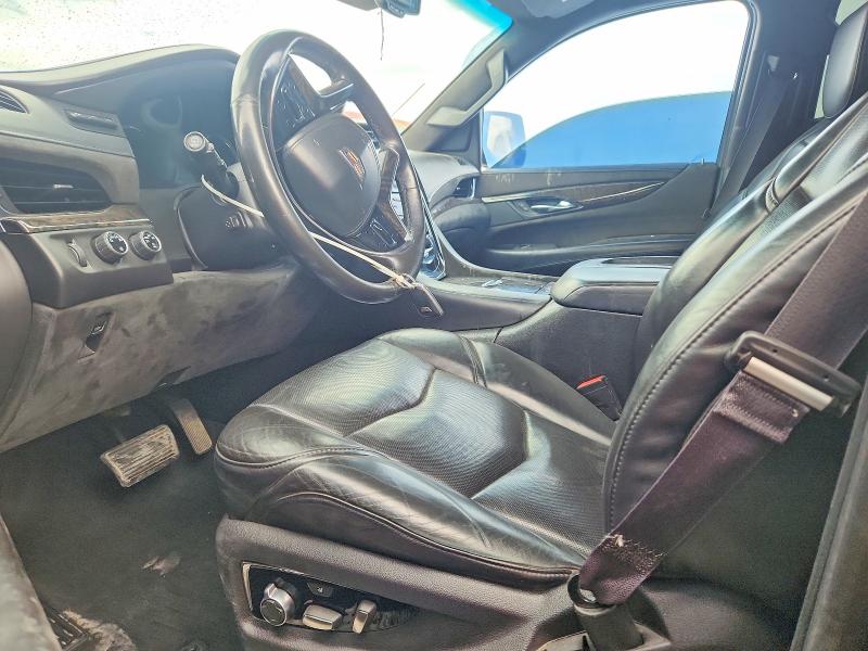 61677026 :رقم المزاد ، 1GYS4KKJ2GR113611 vin ، 2016 Cadillac Escalade مزاد بيع