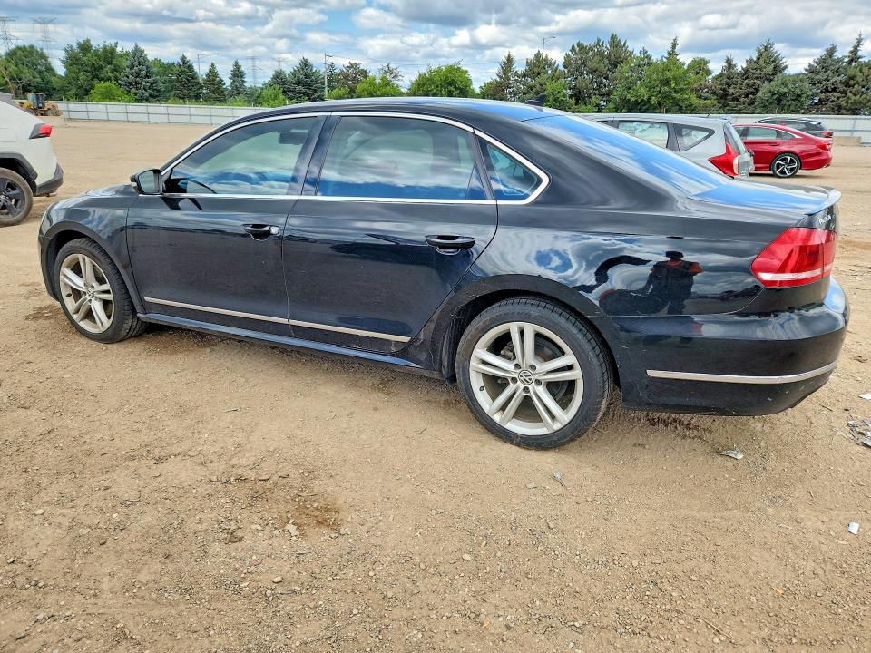 61959666 :رقم المزاد ، 1VWCN7A38EC074043 vin ، 2014 Volkswagen Passat مزاد بيع
