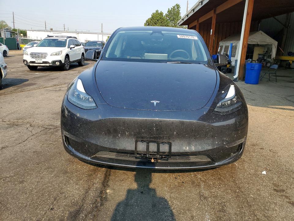59979176 :رقم المزاد ، 7SAYGDEE4RF075361 vin ، 2024 Tesla Model Y مزاد بيع