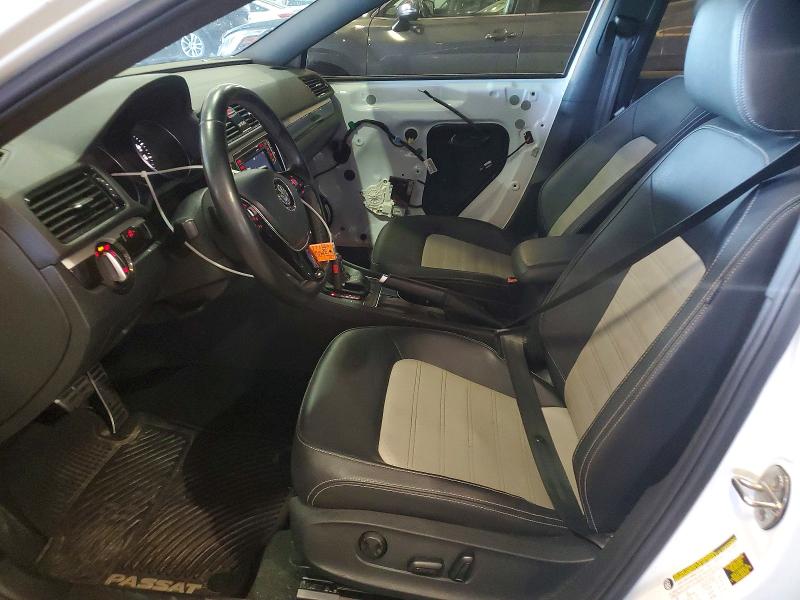 60291346 :رقم المزاد ، 1VWJM7A33JC036840 vin ، 2018 Volkswagen Passat مزاد بيع