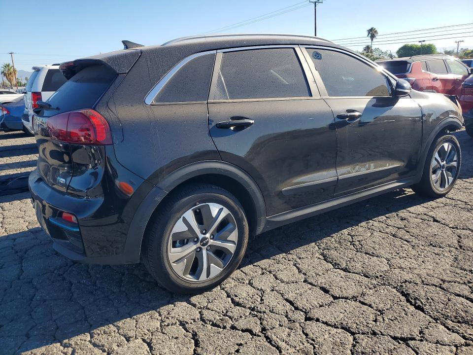 2022 Kia Niro მანქანა იყიდება აუქციონზე, vin: KNDCE3LG6N5145997, აუქციონის ნომერი: 60082616
