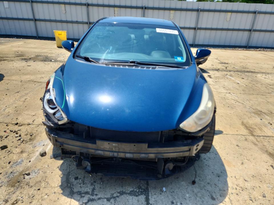 60661246 :رقم المزاد ، KMHDH4AH7FU422270 vin ، 2015 Hyundai Elantra مزاد بيع