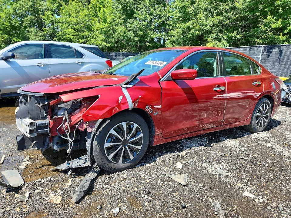 62438486 :رقم المزاد ، 1N4AL3AP0FN318985 vin ، 2015 Nissan Altima مزاد بيع