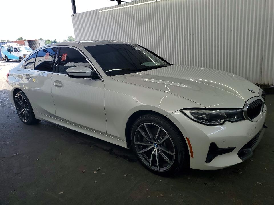 60959696 :رقم المزاد ، 3MW5R1J07M8C11527 vin ، 2021 Bmw 330i مزاد بيع