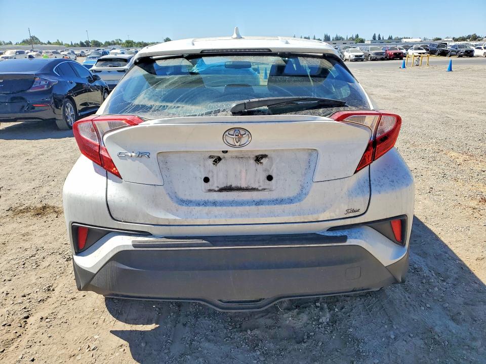 62132526 :رقم المزاد ، NMTKHMBX6JR050787 vin ، 2018 Toyota C-hr مزاد بيع