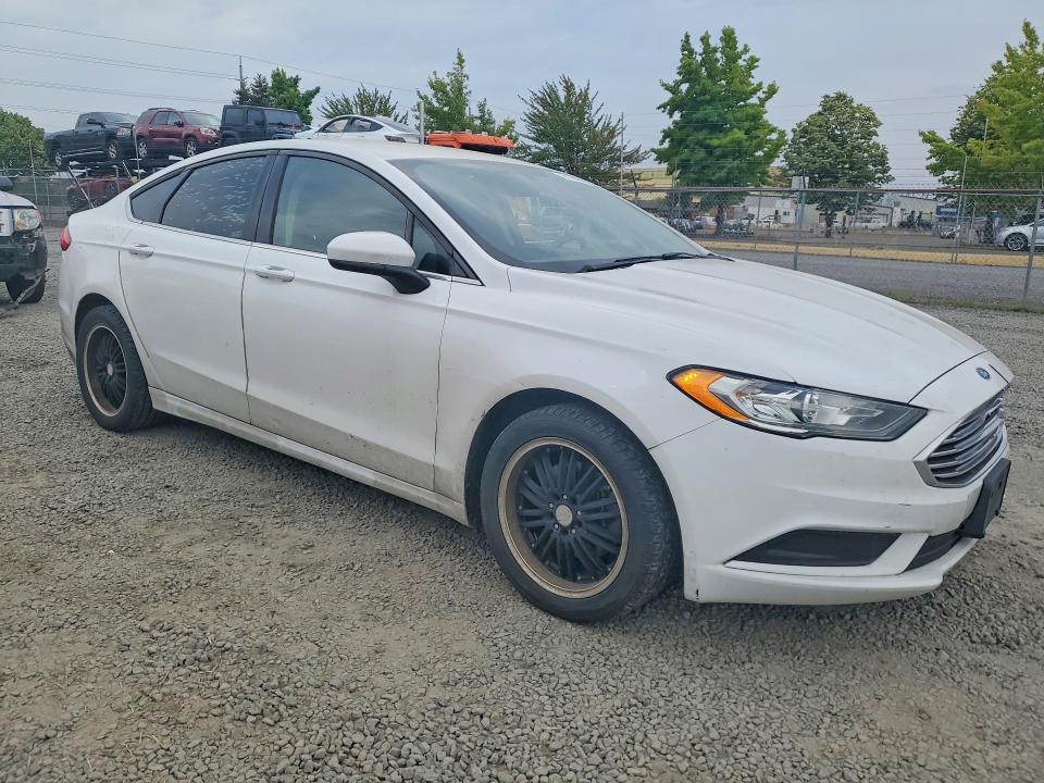 Продаж на аукціоні авто 2017 Ford Fusion, vin: 3FA6P0HD9HR275929, номер лоту: 61781066
