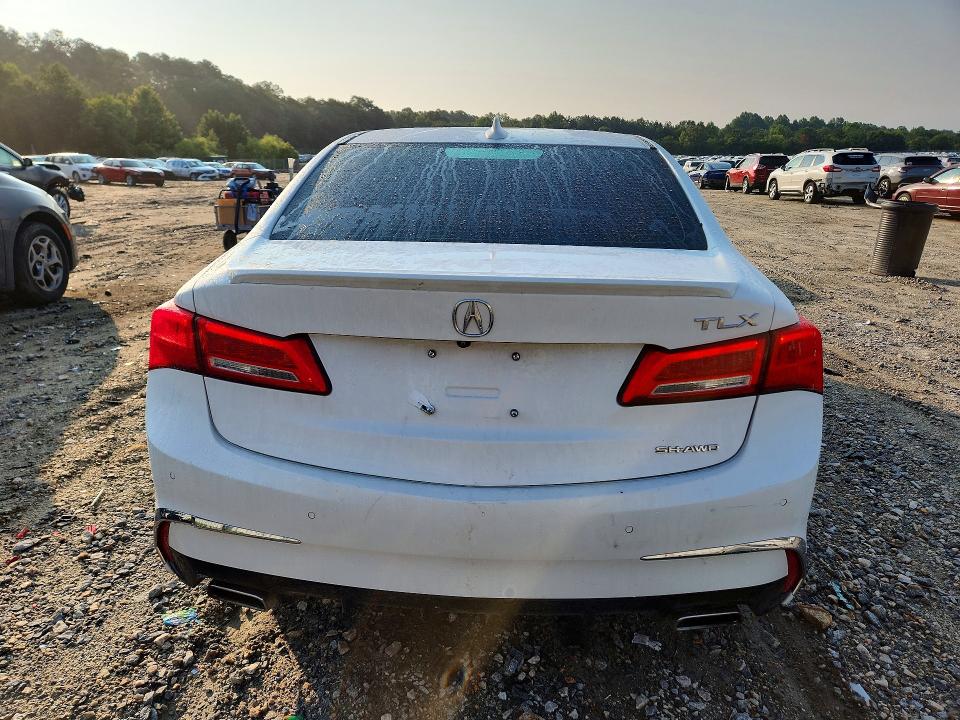 62161846 :رقم المزاد ، 19UUB3F71JA003116 vin ، 2018 Acura Tlx مزاد بيع