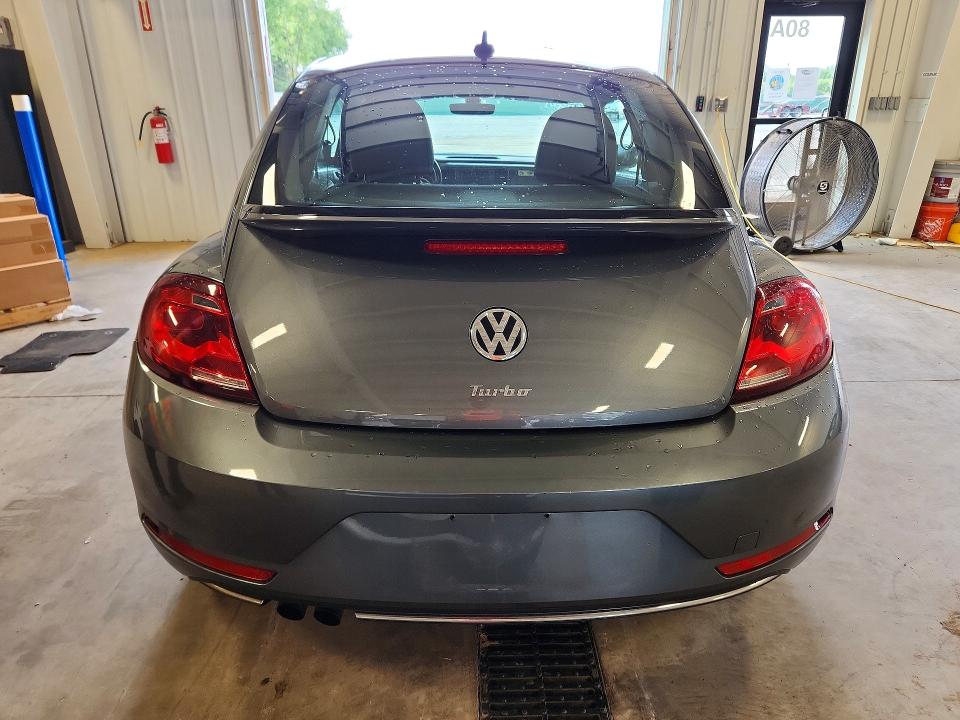 2018 Volkswagen Beetle მანქანა იყიდება აუქციონზე, vin: 3VWJD7AT8JM712892, აუქციონის ნომერი: 60004716