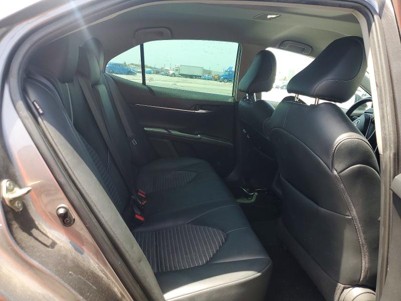 61164886 :رقم المزاد ، 4T1M11AK0LU320982 vin ، 2020 Toyota Camry مزاد بيع