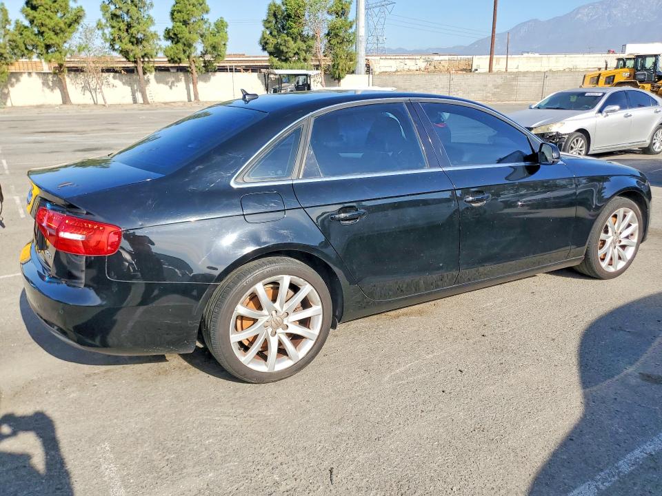 2013 Audi A4 მანქანა იყიდება აუქციონზე, vin: WAUEFAFL5DN016096, აუქციონის ნომერი: 62903786