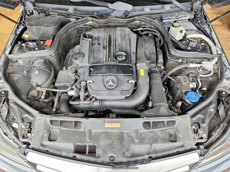 Продажа на аукционе авто 2013 Mercedes-benz C, vin: WDDGJ4HB7DG053015, номер лота: 60090806