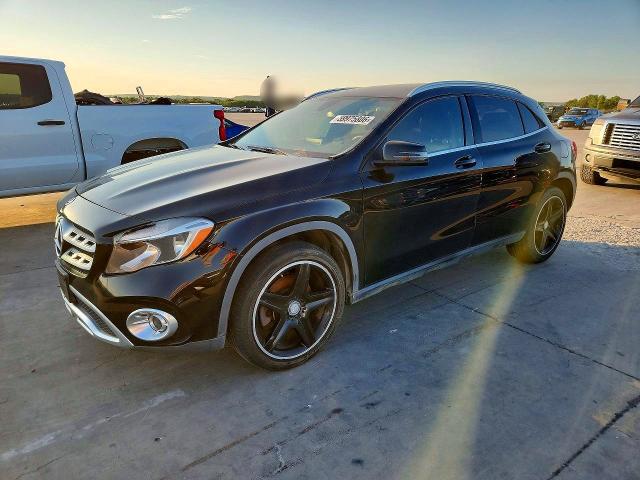 59975806 :رقم المزاد ، WDCTG4EB8JJ401957 vin ، 2018 Mercedes-benz Gla مزاد بيع