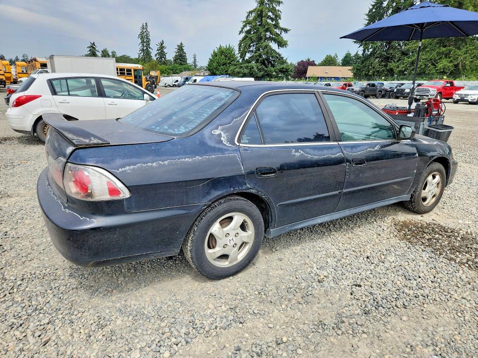 61749506 :رقم المزاد ، 1HGCG55471A023340 vin ، 2001 Honda Accord مزاد بيع