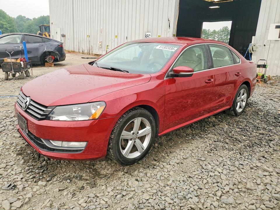 2015 Volkswagen Passat მანქანა იყიდება აუქციონზე, vin: 1VWAT7A31FC086744, აუქციონის ნომერი: 61302036
