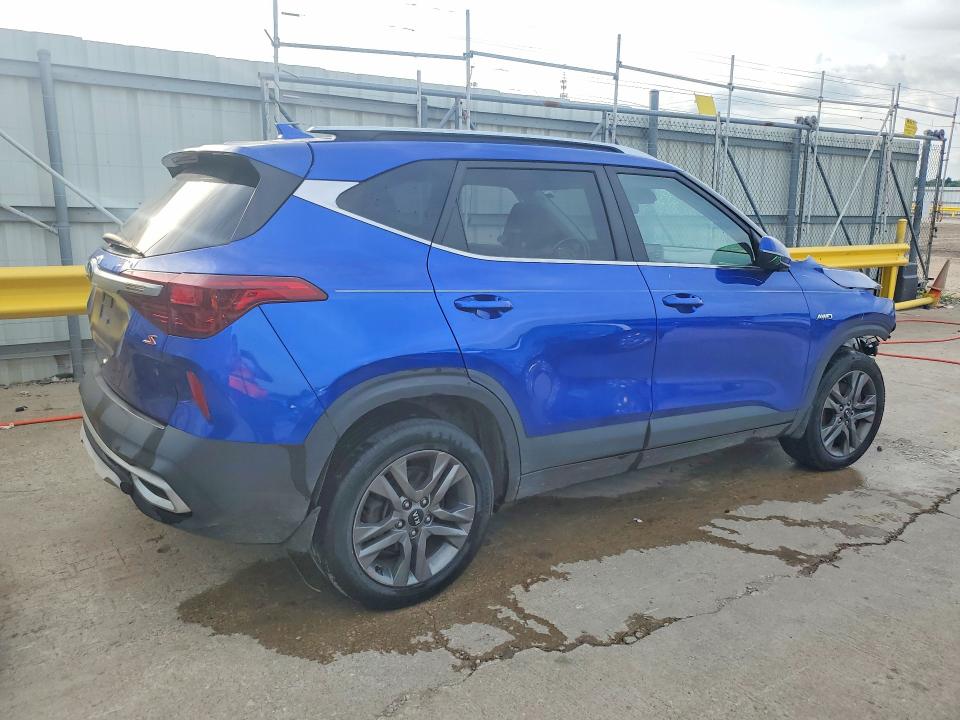 60385686 :رقم المزاد ، KNDEUCAA9M7178845 vin ، 2021 Kia Seltos مزاد بيع