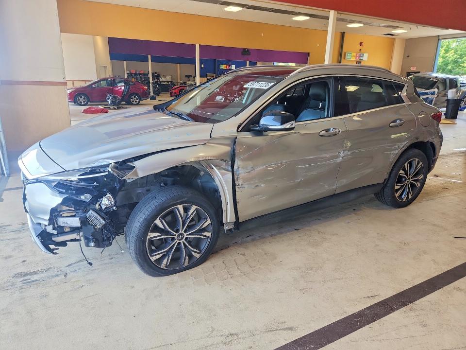 2017 Infiniti Qx30 მანქანა იყიდება აუქციონზე, vin: SJKCH5CR5HA021930, აუქციონის ნომერი: 59711236