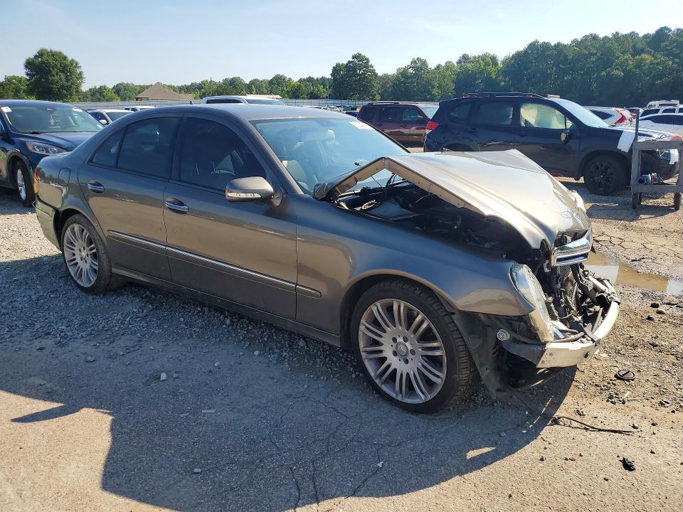 60049156 :رقم المزاد ، WDBUF56X88B264695 vin ، 2008 Mercedes-benz E مزاد بيع