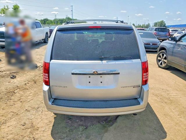 62320306 :رقم المزاد ، 2A4RR5D13AR338801 vin ، 2010 Chrysler Town & Country مزاد بيع