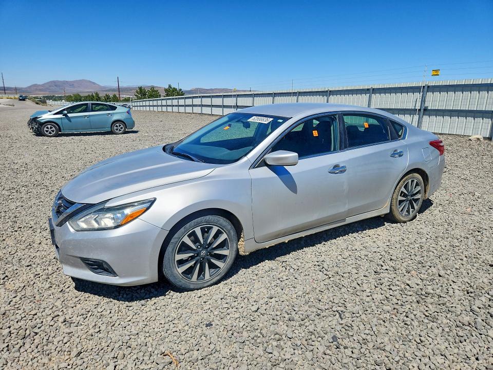 2018 Nissan Altima მანქანა იყიდება აუქციონზე, vin: 1N4AL3AP6JC153674, აუქციონის ნომერი: 62666636