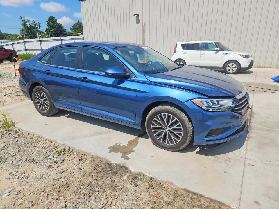60329846 :رقم المزاد ، 3VWC57BU6MM092433 vin ، 2021 Volkswagen Jetta مزاد بيع