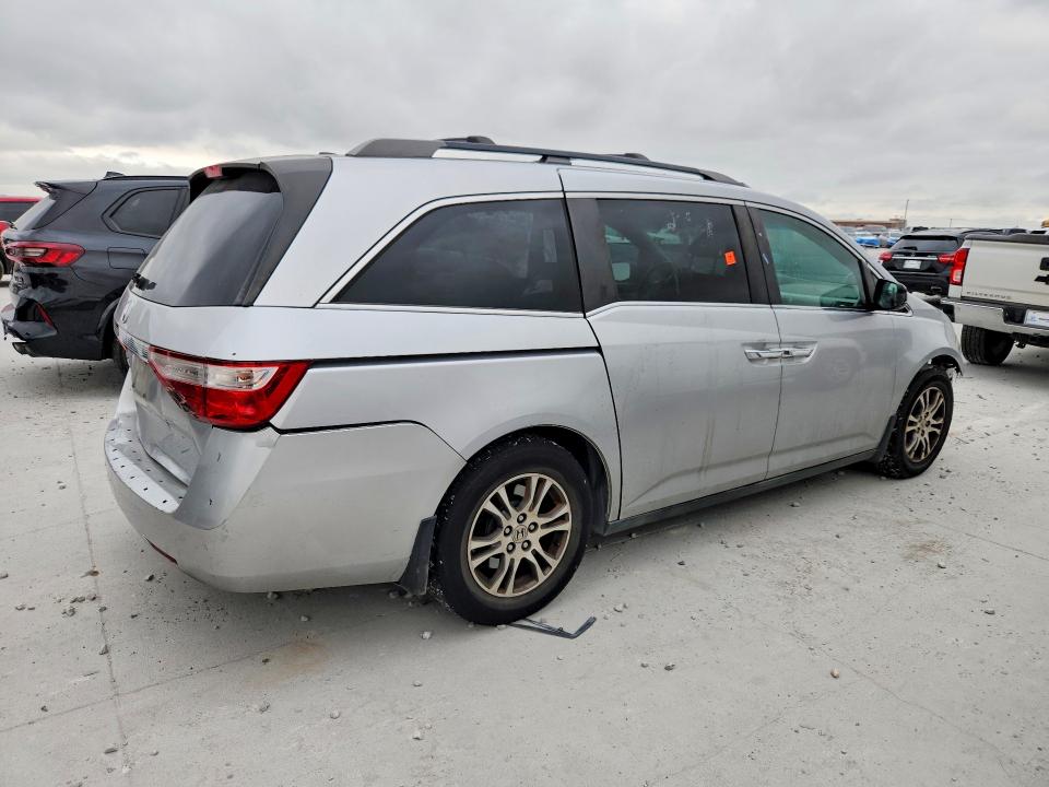 62272946 :رقم المزاد ، 5FNRL5H68BB001812 vin ، 2011 Honda Odyssey مزاد بيع