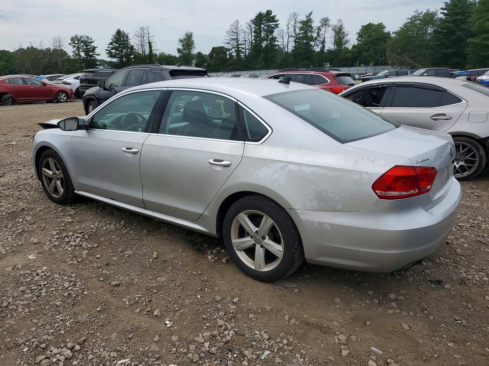 62606416 :رقم المزاد ، 1VWBP7A38CC043653 vin ، 2012 Volkswagen Passat مزاد بيع