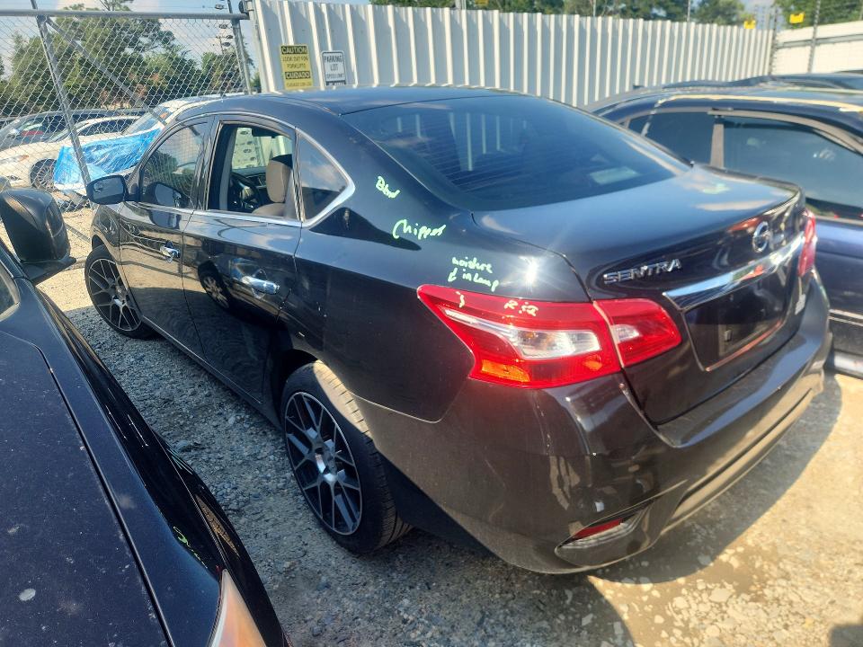 Продаж на аукціоні авто 2018 Nissan Sentra, vin: 3N1AB7AP9JY239558, номер лоту: 59651536