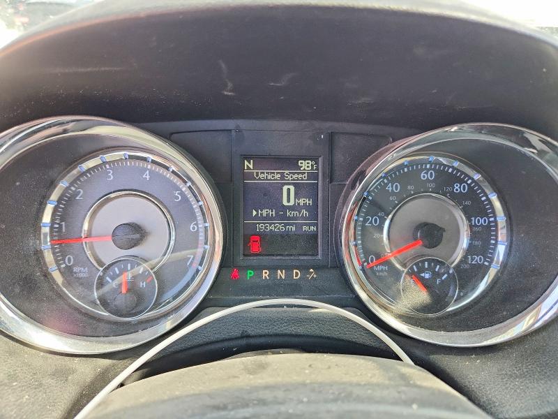 60754156 :رقم المزاد ، 2C4RC1BG6FR677437 vin ، 2015 Chrysler Town & Country مزاد بيع
