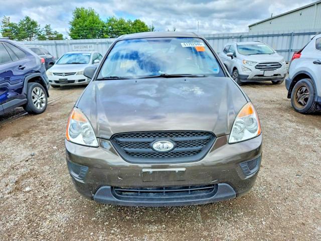 61792946 :رقم المزاد ، KNAHG8A80A7302105 vin ، 2010 Kia Rondo مزاد بيع
