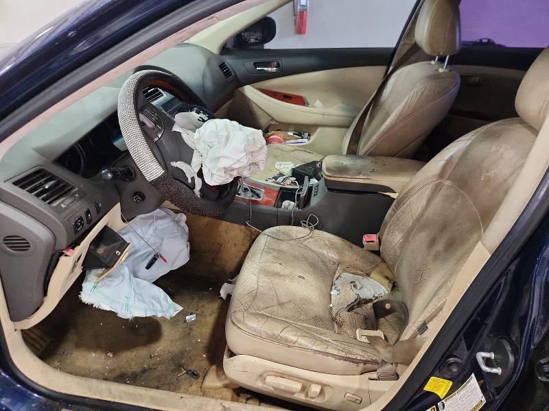 61009056 :رقم المزاد ، JTHBK1EG2B2456649 vin ، 2011 Lexus Es مزاد بيع