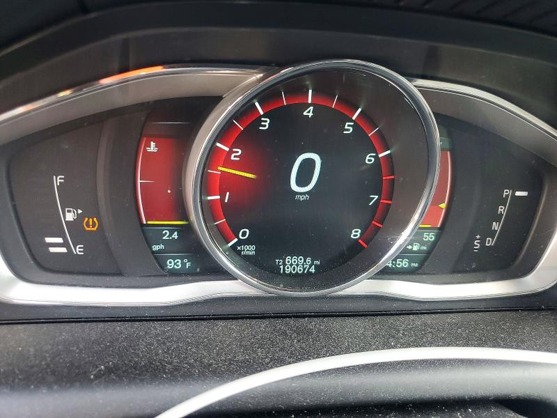 2015 Volvo Xc60 მანქანა იყიდება აუქციონზე, vin: YV4902RC8F2571598, აუქციონის ნომერი: 61006946