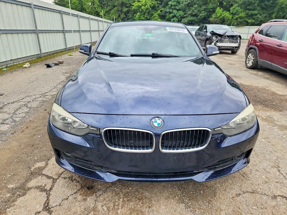 2013 Bmw 320 მანქანა იყიდება აუქციონზე, vin: WBA3B1C5XDF461677, აუქციონის ნომერი: 59726816