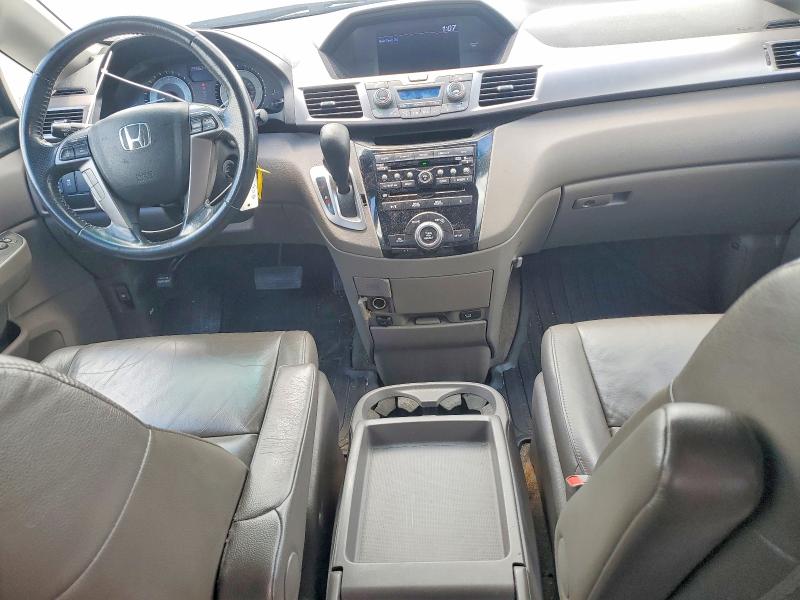 61584726 :رقم المزاد ، 5FNRL5H69DB044168 vin ، 2013 Honda Odyssey مزاد بيع