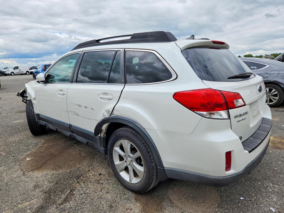 63197876 :رقم المزاد ، 4S4BRBKC6D3321266 vin ، 2013 Subaru Outback مزاد بيع