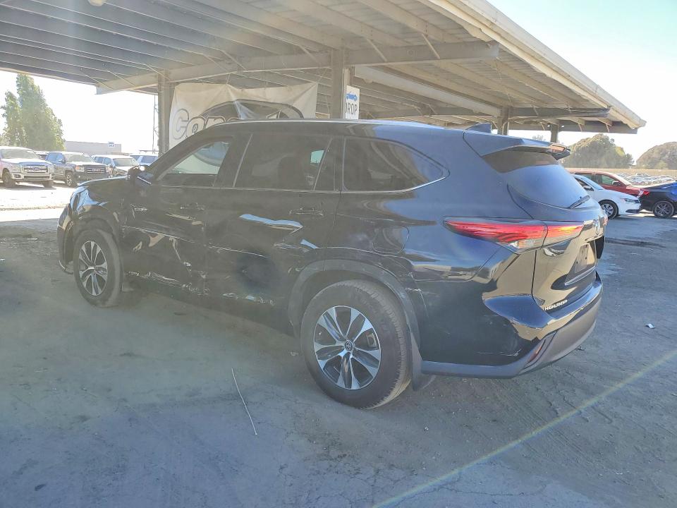 62672016 :رقم المزاد ، 5TDGBRCH4MS532613 vin ، 2021 Toyota Highlander مزاد بيع