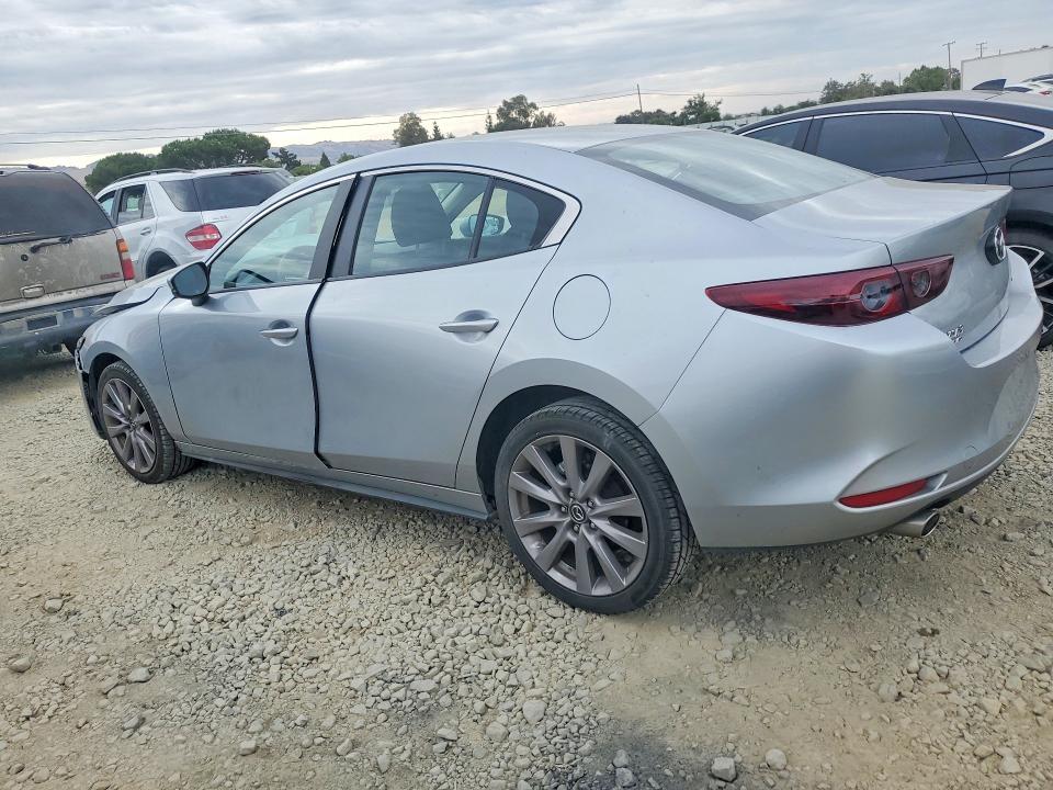 Продажа на аукционе авто 2021 Mazda 3, vin: JM1BPBBL4M1327637, номер лота: 61045686