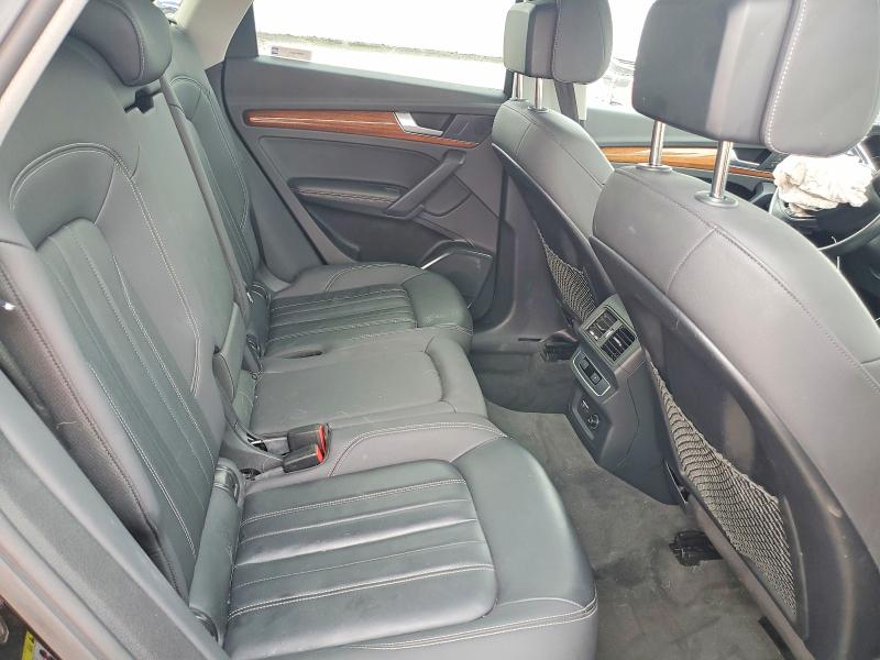 60638716 :رقم المزاد ، WA1EAAFY5N2070976 vin ، 2022 Audi Q5 مزاد بيع