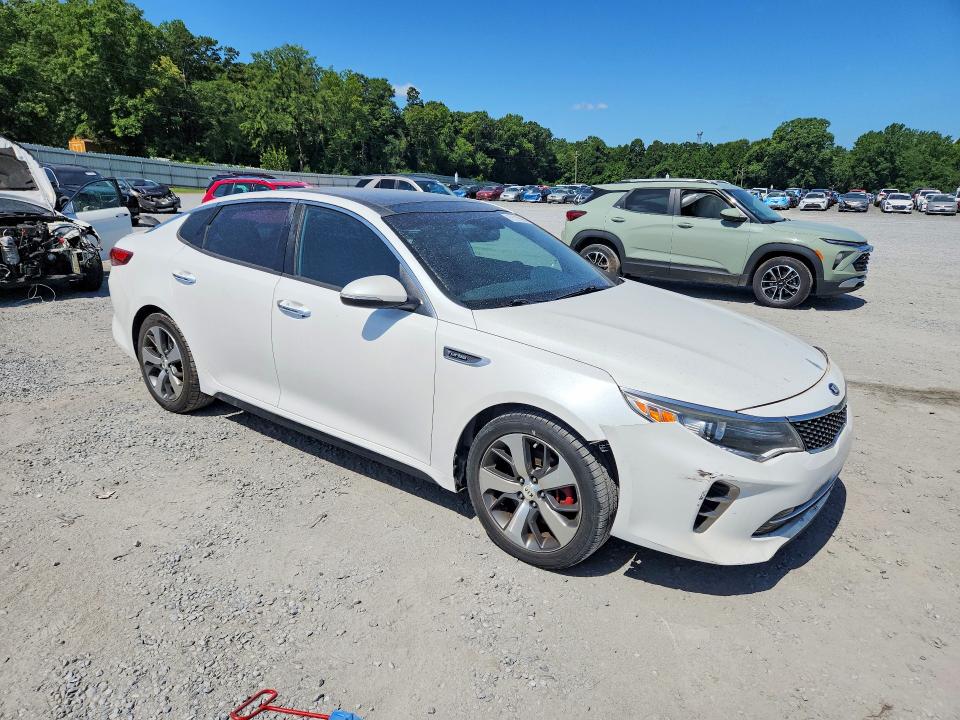 2016 Kia Optima მანქანა იყიდება აუქციონზე, vin: 5XXGW4L23GG001170, აუქციონის ნომერი: 61577896