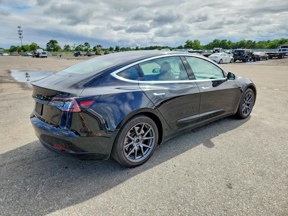 Auction sale of the 2020 Tesla Model 3, vin: 5YJ3E1EA5LF606373, lot number: 63339636