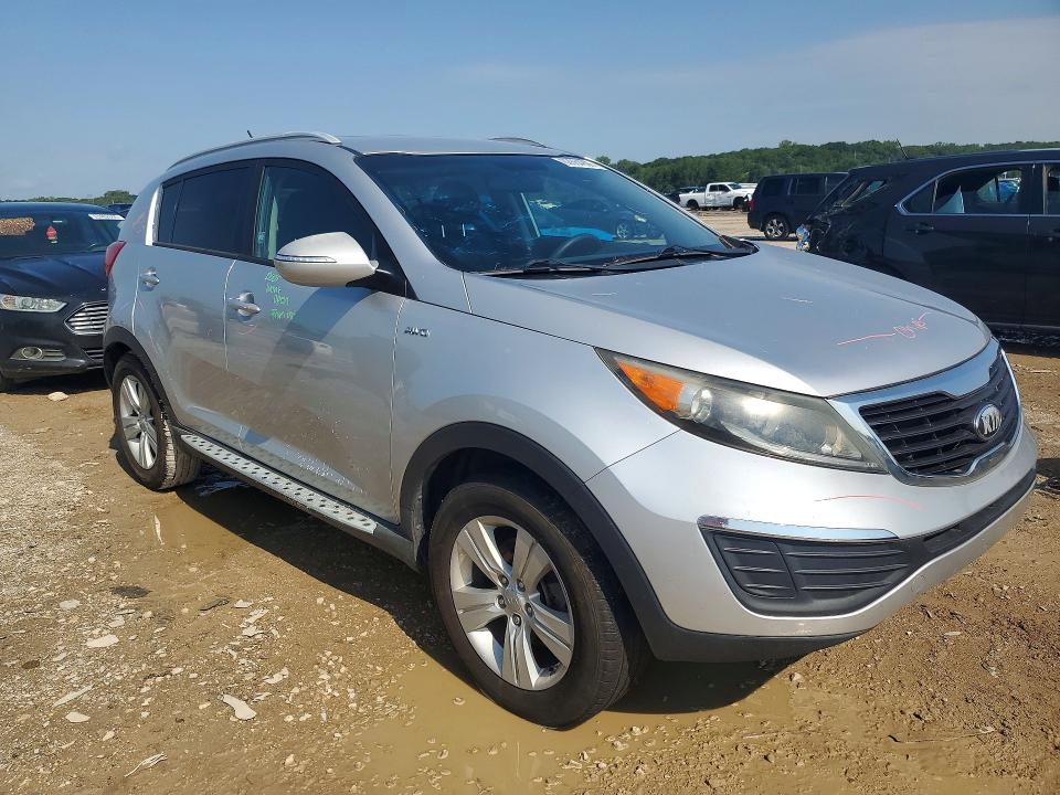 62864906 :رقم المزاد ، KNDPBCA24D7428015 vin ، 2013 Kia Sportage مزاد بيع