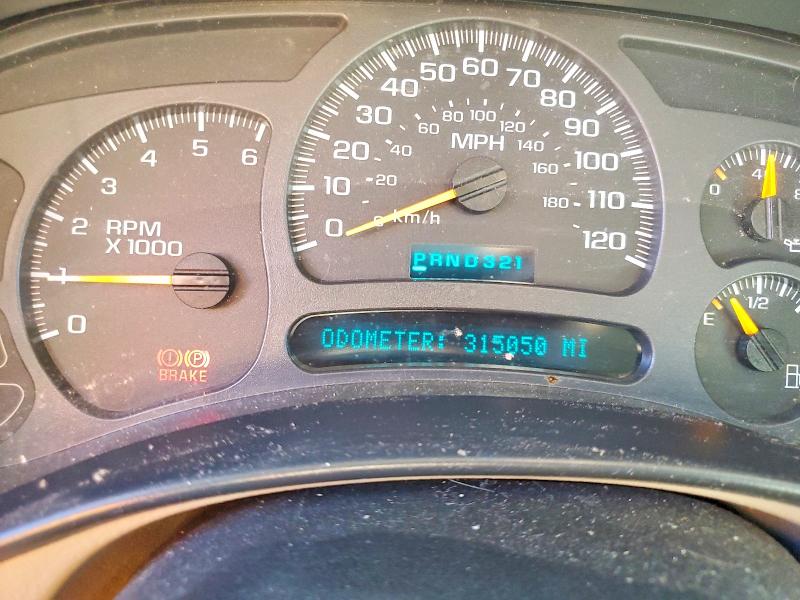 2003 Gmc Yukon Xl მანქანა იყიდება აუქციონზე, vin: 3GKFK16Z73G273828, აუქციონის ნომერი: 63049086