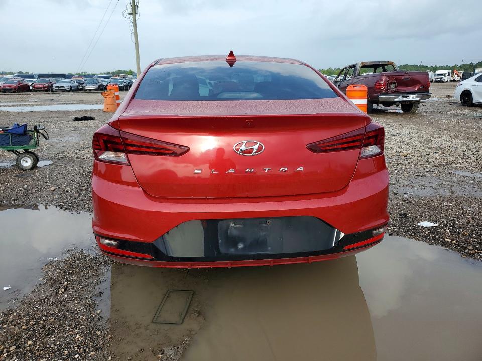 61279526 :رقم المزاد ، 5NPD84LF8KH420158 vin ، 2019 Hyundai Elantra مزاد بيع