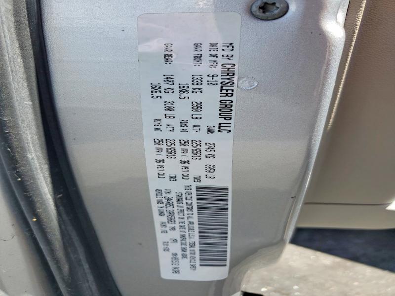 61942226 :رقم المزاد ، 2A4RR5D12AR450683 vin ، 2010 Chrysler Town & Country مزاد بيع