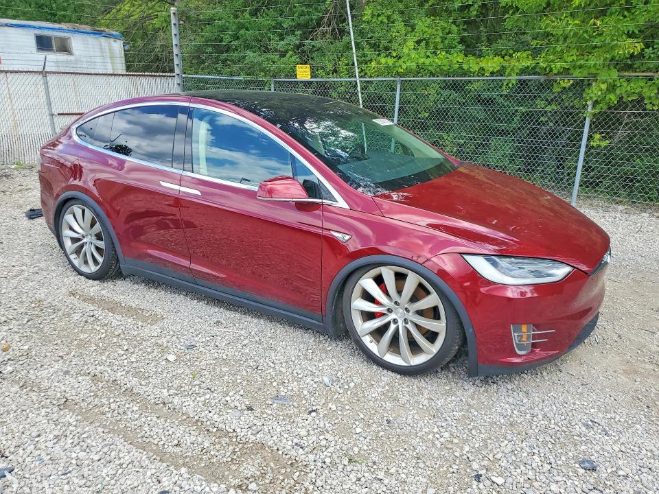 63147116 :رقم المزاد ، 5YJXCAE44GFF00040 vin ، 2016 Tesla Model X مزاد بيع