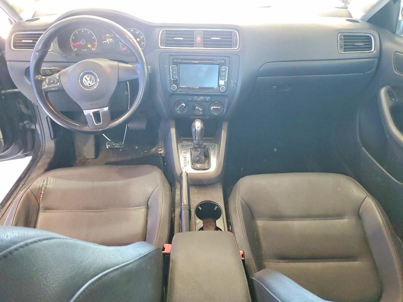 2011 Volkswagen Jetta მანქანა იყიდება აუქციონზე, vin: 3VWDZ7AJ8BM352215, აუქციონის ნომერი: 60183866