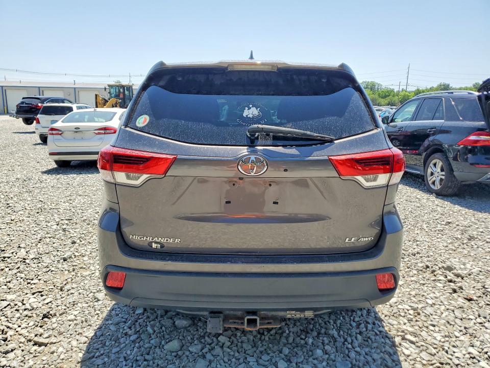 2018 Toyota Highlander მანქანა იყიდება აუქციონზე, vin: 5TDBZRFH9JS843287, აუქციონის ნომერი: 59677046
