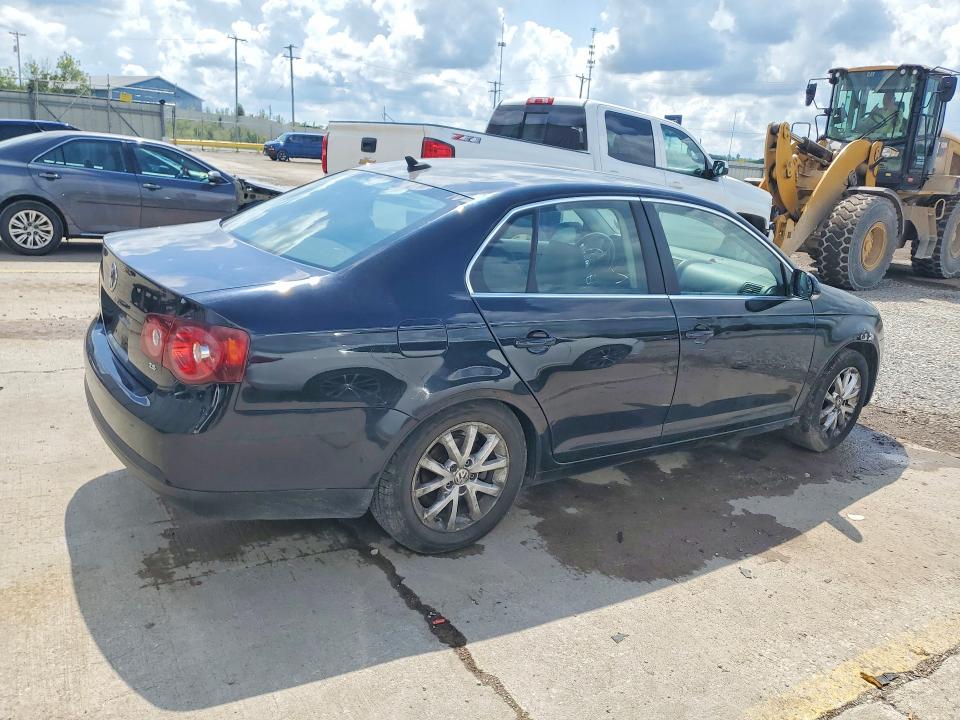 61138516 :رقم المزاد ، 3VWRX7AJ3AM065679 vin ، 2010 Volkswagen Jetta مزاد بيع