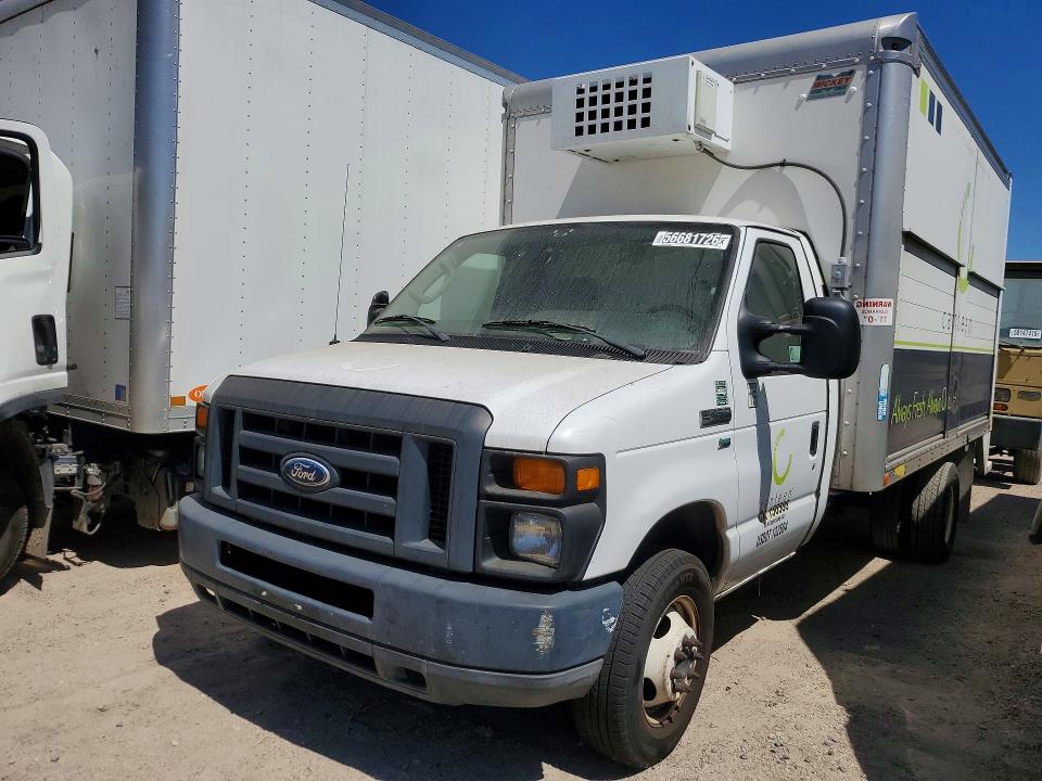 56681726 :رقم المزاد ، 1FDWE4FL6EDA55858 vin ، 2014 Ford Econoline مزاد بيع