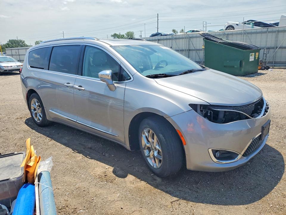 61850956 :رقم المزاد ، 2C4RC1GG8HR505177 vin ، 2017 Chrysler Pacifica مزاد بيع