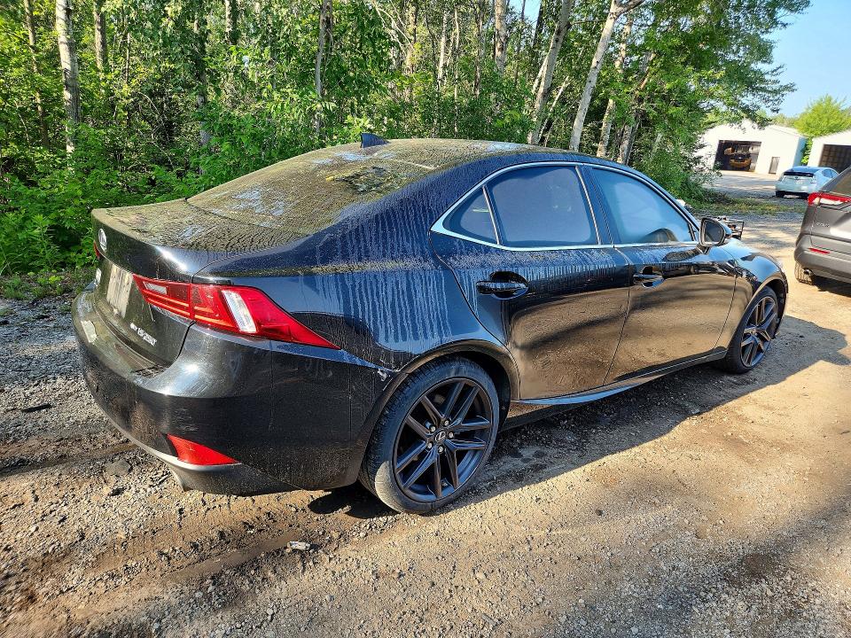 62140546 :رقم المزاد ، JTHCF1D28F5017541 vin ، 2015 Lexus Is مزاد بيع